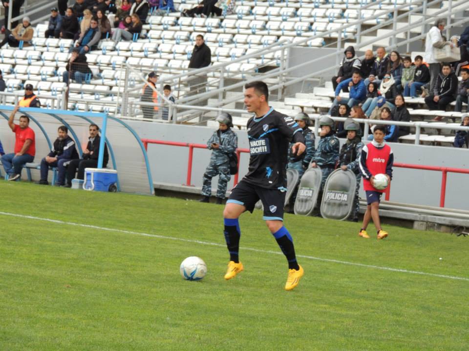 Alvarado reaccionó a tiempo, sumó y quedó muy cerca de los playoffs
